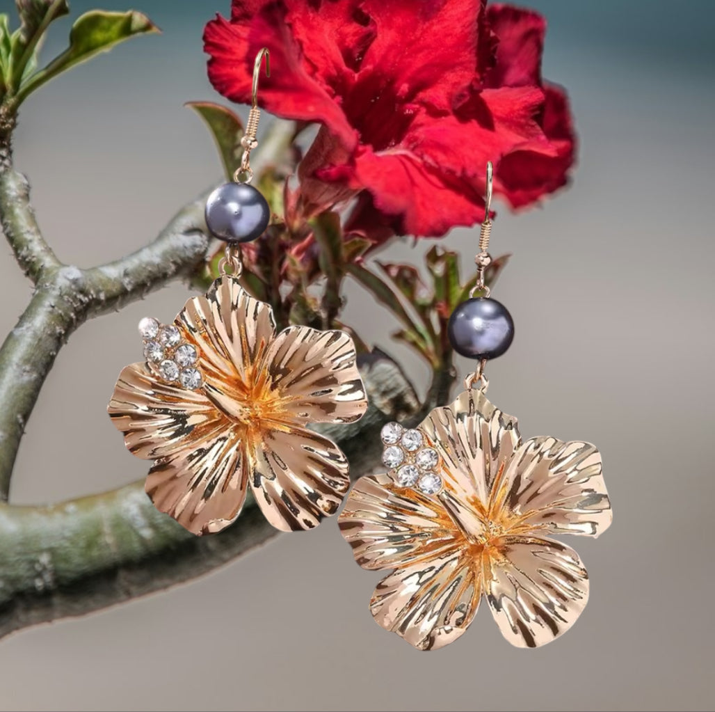 Raina - Gold Statement Earrings - Elegant Island-Inspired Jewelry - Ready to Ship