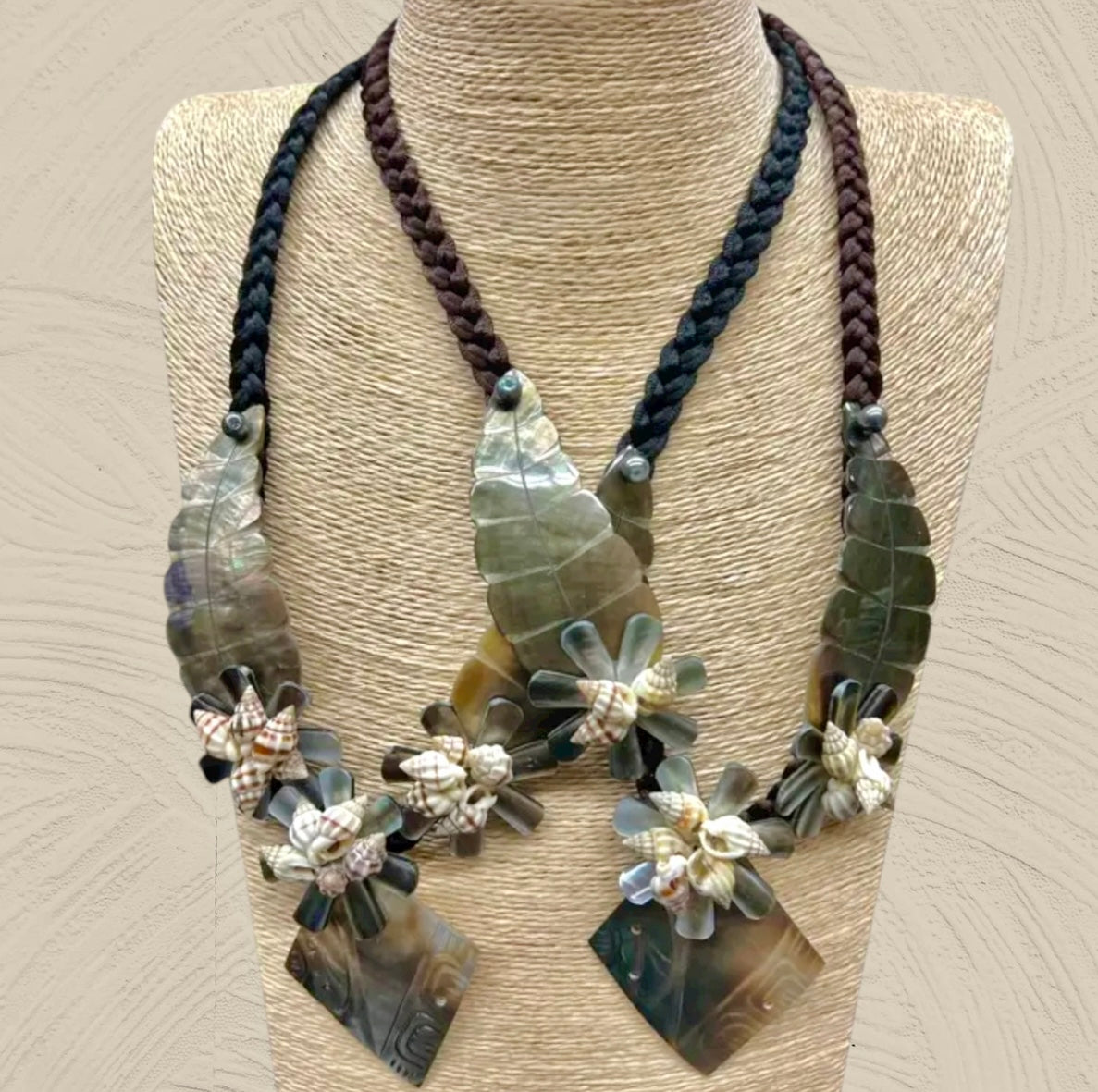 Ilini - Pre-Order Destiny Leaf And Tiare Flower Hand Carved Shell Necklace