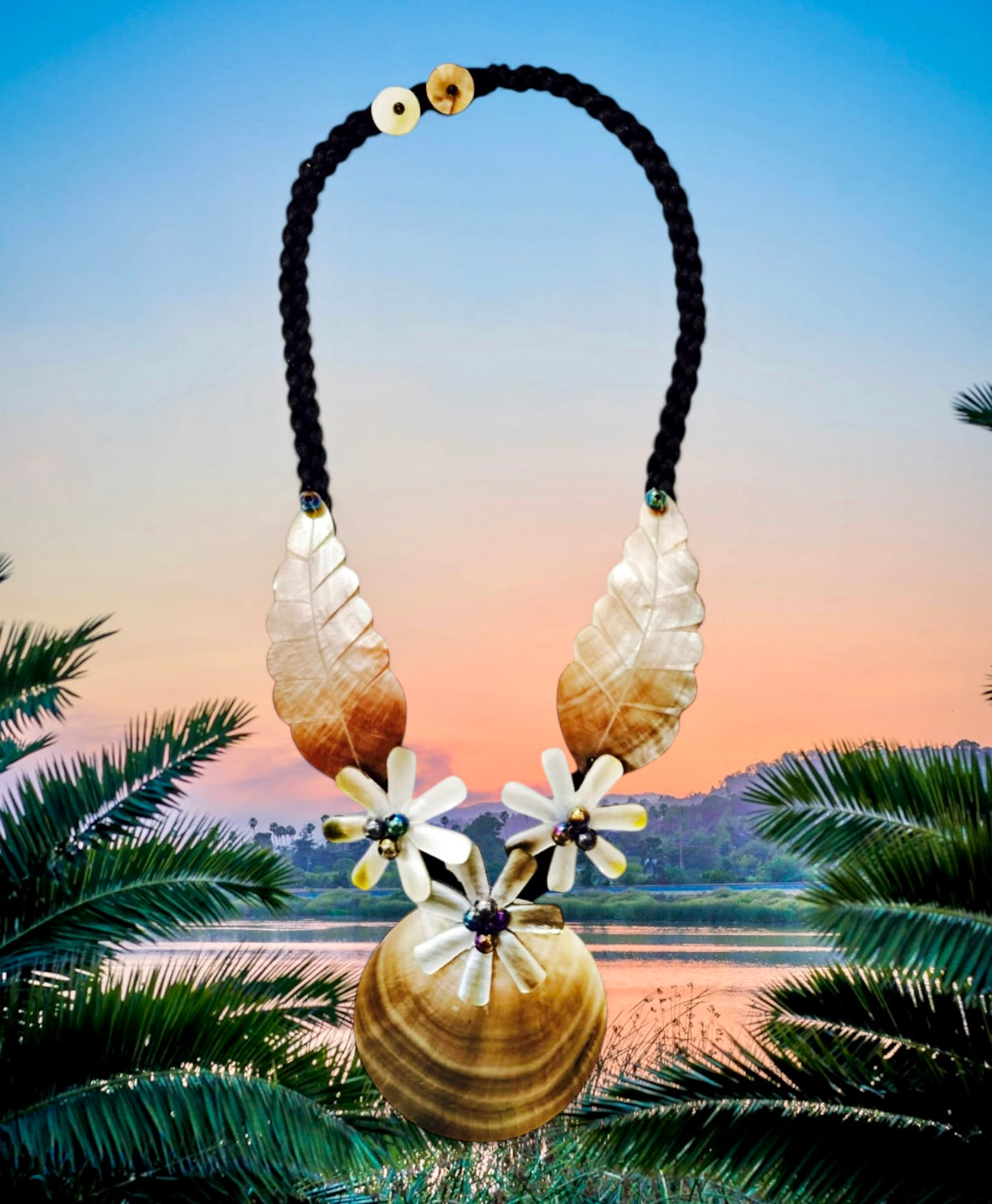 Rayon-Round-Pre-Order-Tiare Flower with Leaf Mother of Pearl Necklace 23"