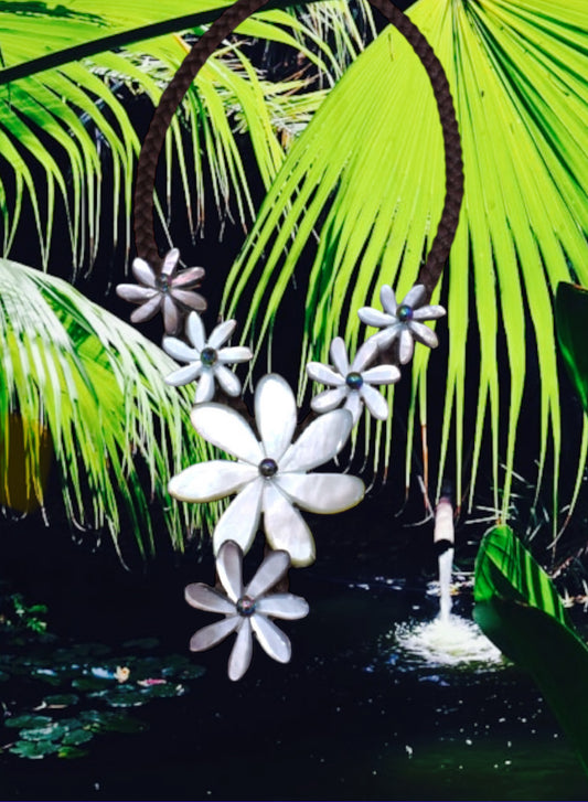 Malini - Pre-Order Mother of Pearl Tiare Flower Pendant Necklace