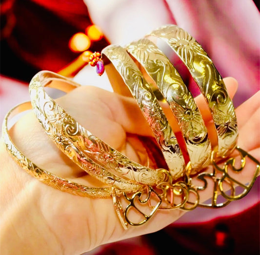 Ikaika-Pre-Order-10 mm (one bracelet) Hawaiian Hamilton Gold Bracelet with Heart Wave Charm